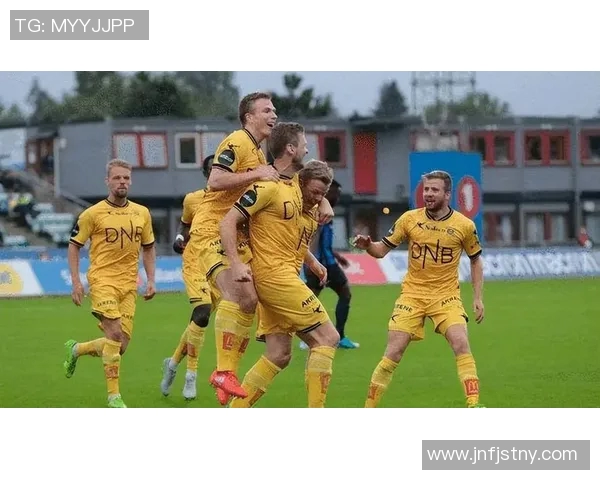 谁是那位在场上闪耀却私下害羞的足球明星揭秘